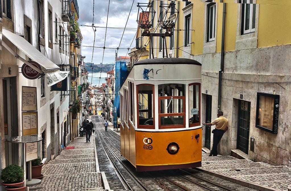 Lisbon Lovers Bagian luar foto